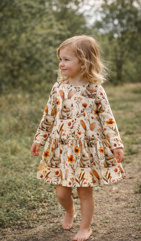 Kleita "Zaķi un ziedi" (86.-122. izm.)