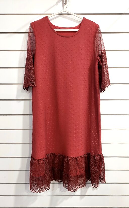 Kleita T. Sarkanā (M. izm.)